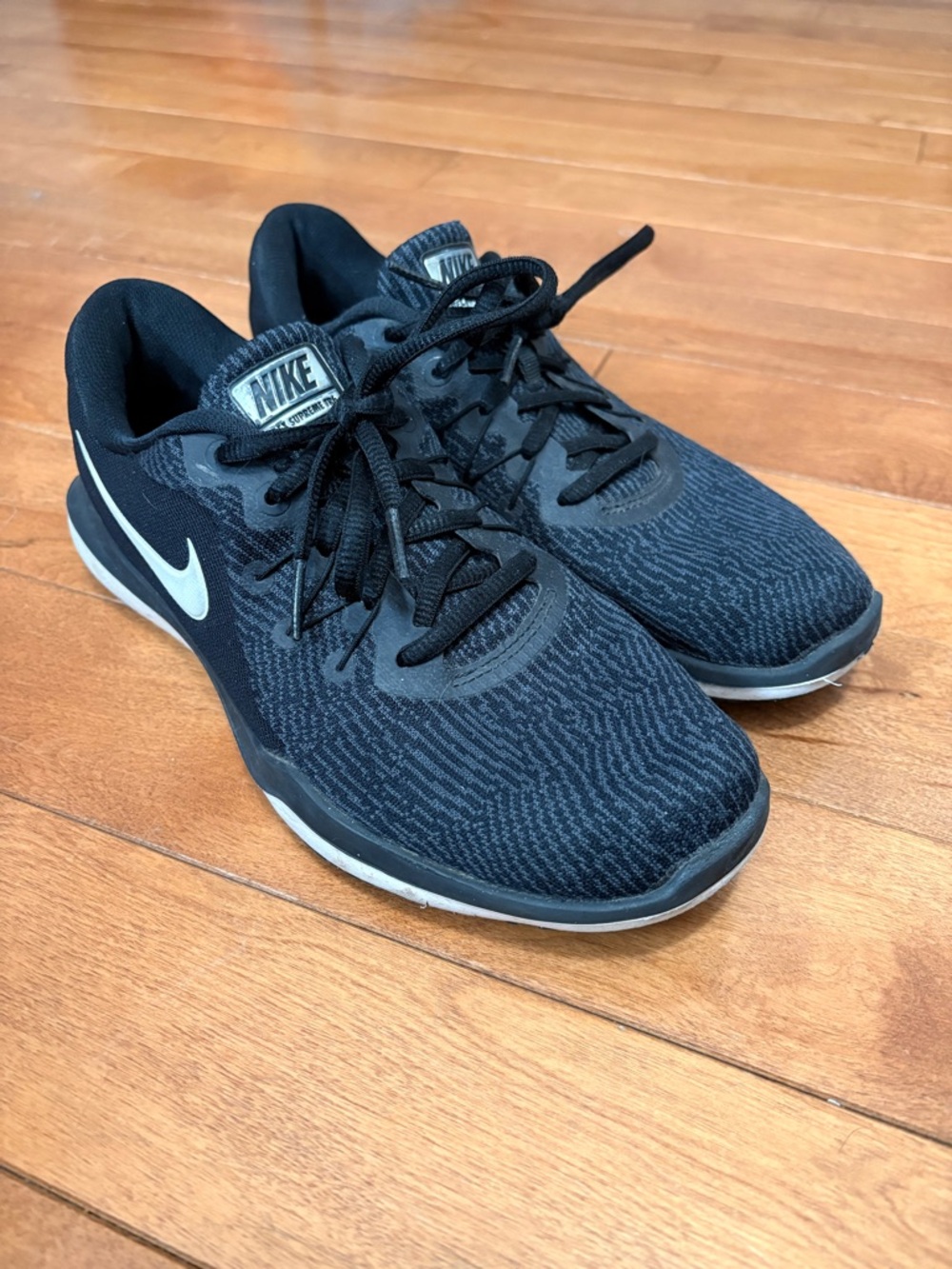 Nike Women's Flex Supreme TR 6 training shoes